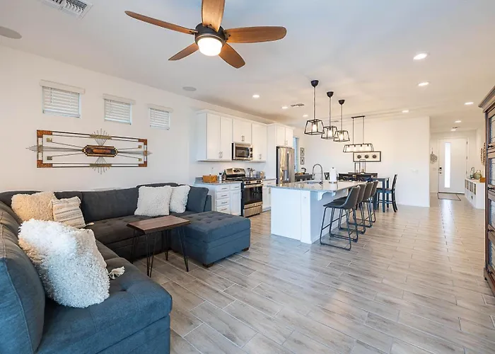 Holiday home On Kingbird
